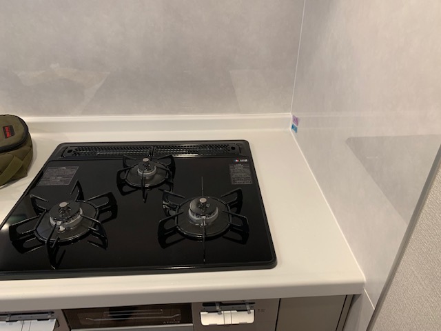 カウンター割れ補修 After